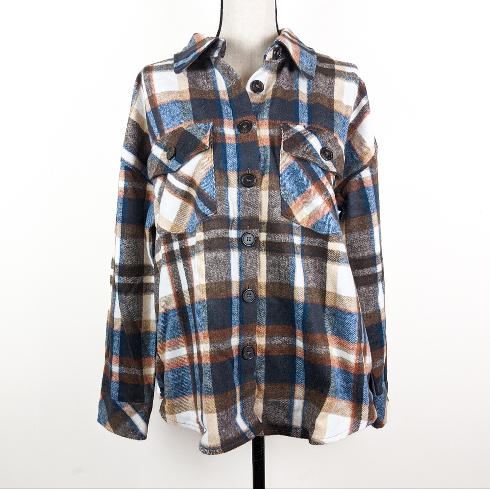 🦋LAST🦋 NWT E&M Cozy Plaid Shacket